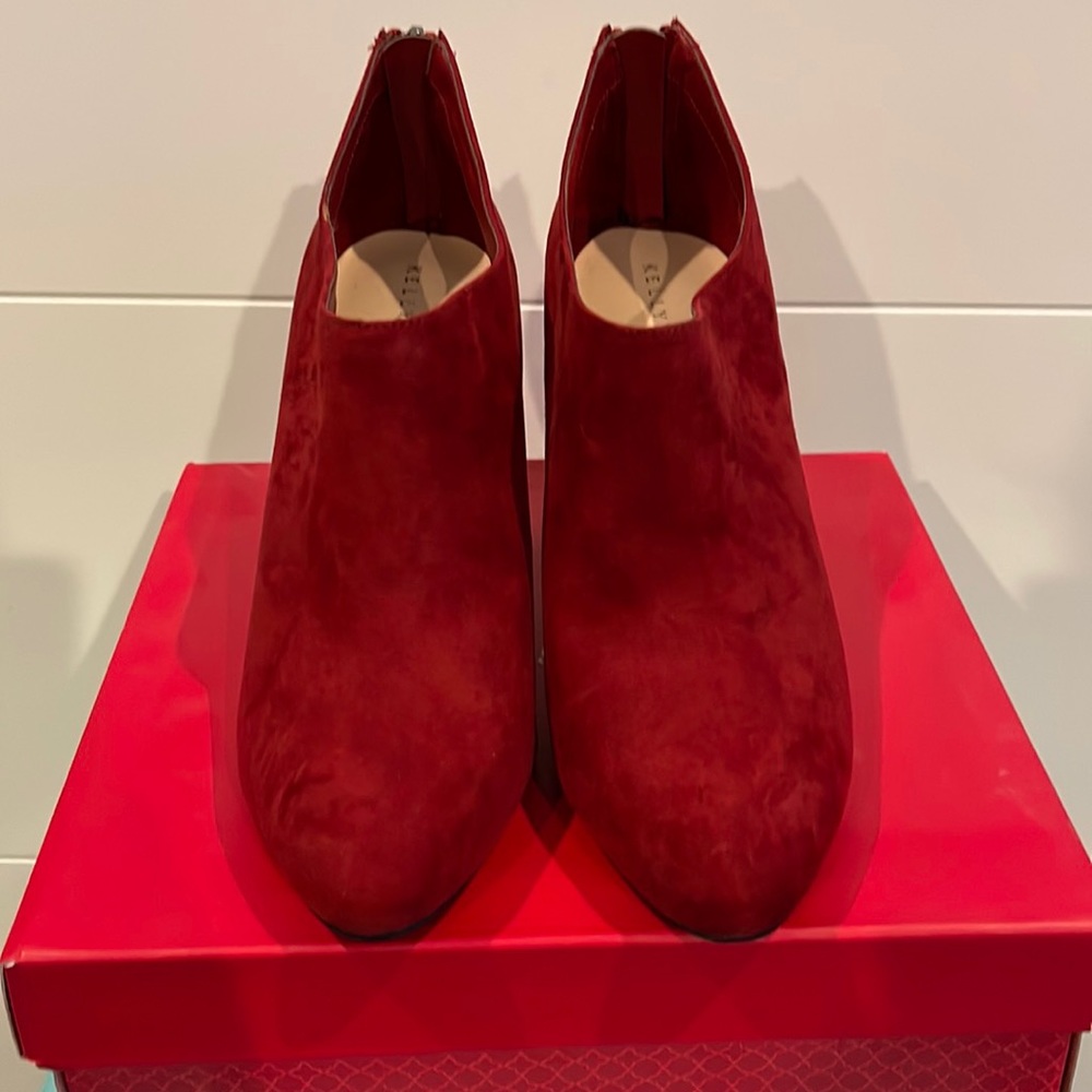 Kelly & Katie Red Bootie New never worn